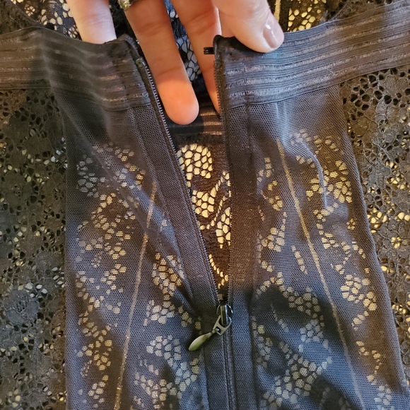 One Day Only Sale! VS black lace garter slip lingerie - Picture 8 of 16